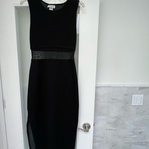 Bodycon kind of dress but comfy, not too tight size M